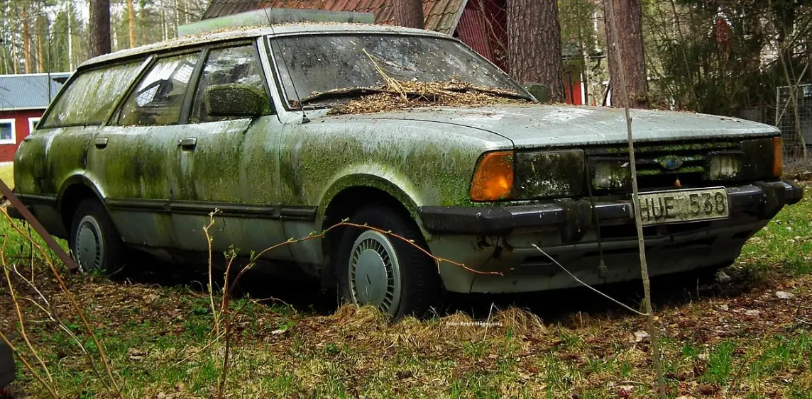 repair or sell damaged car? What’s Better